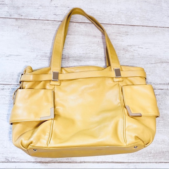 Michael Kors MUSTARD YELLOW Beverly drawstring bag - Picture 2 of 7